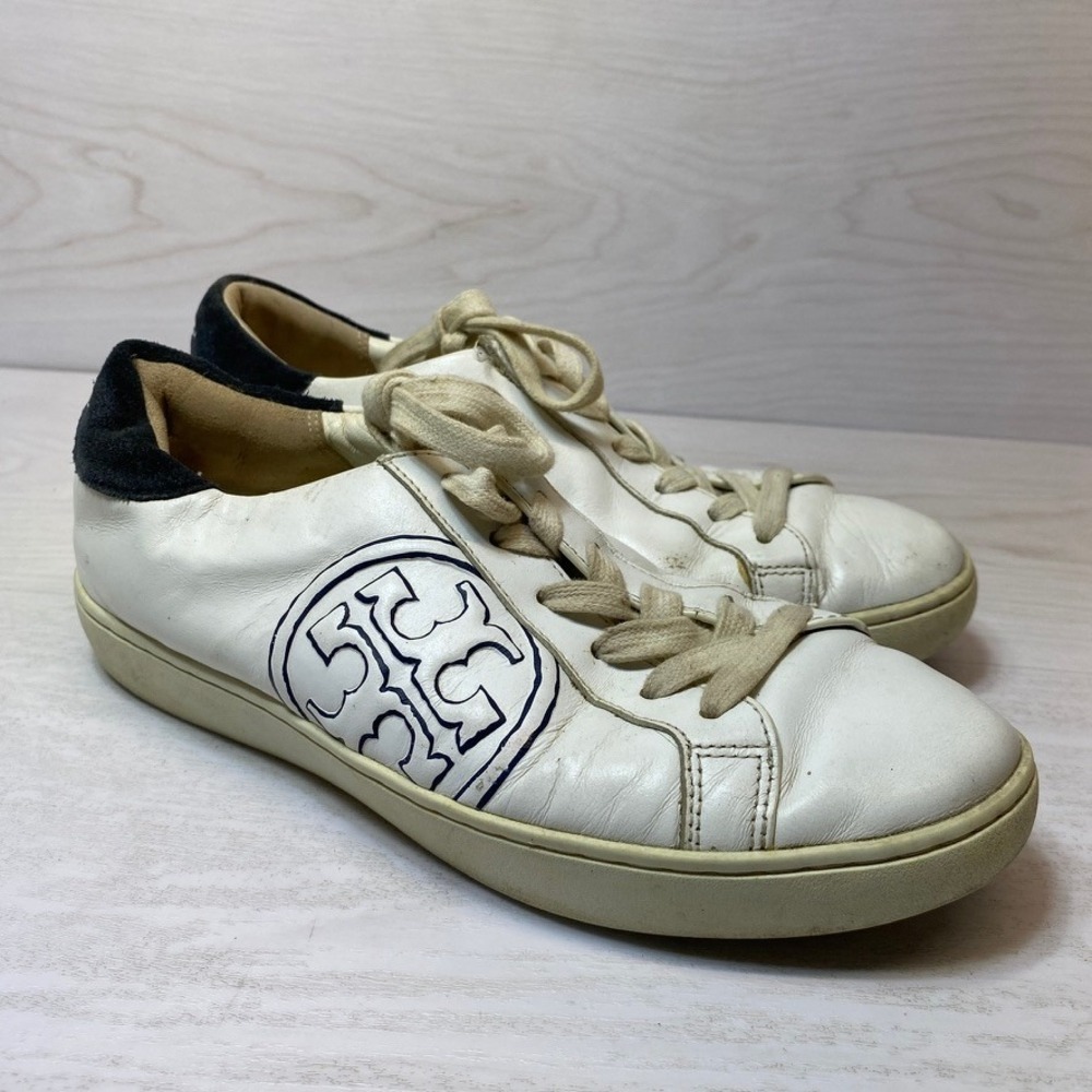 Tory Burch Womens 7.5 Howell Sneaker Low Top White Leather Navy Blue Logo 8913
